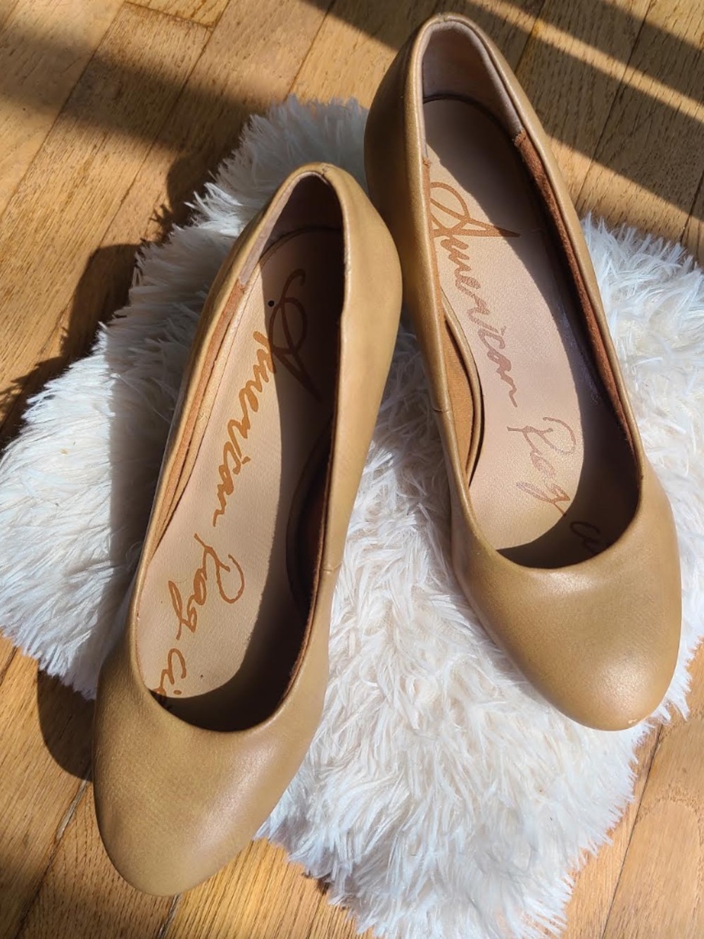 Beige flex pumps 3.5 in heel vegan leather size 8M